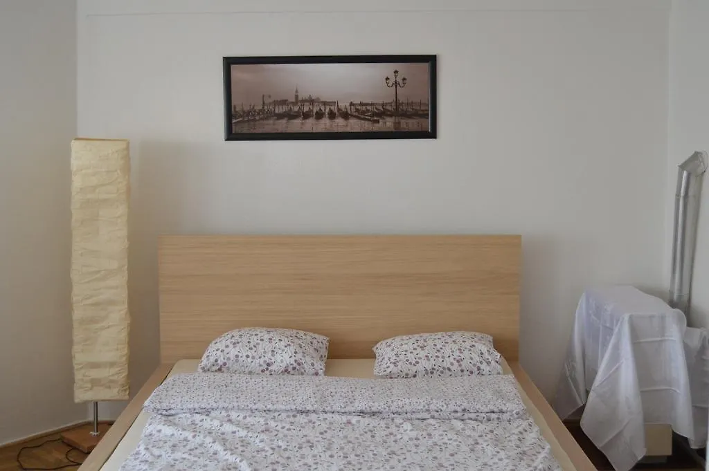 Prague Down Town Apartment
