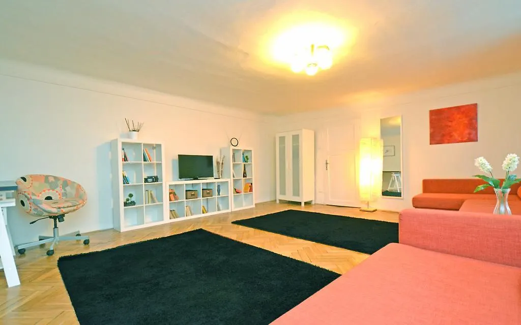 Prague Down Town Apartment